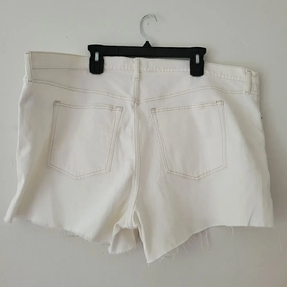 Abercrombie & Fitch 4
